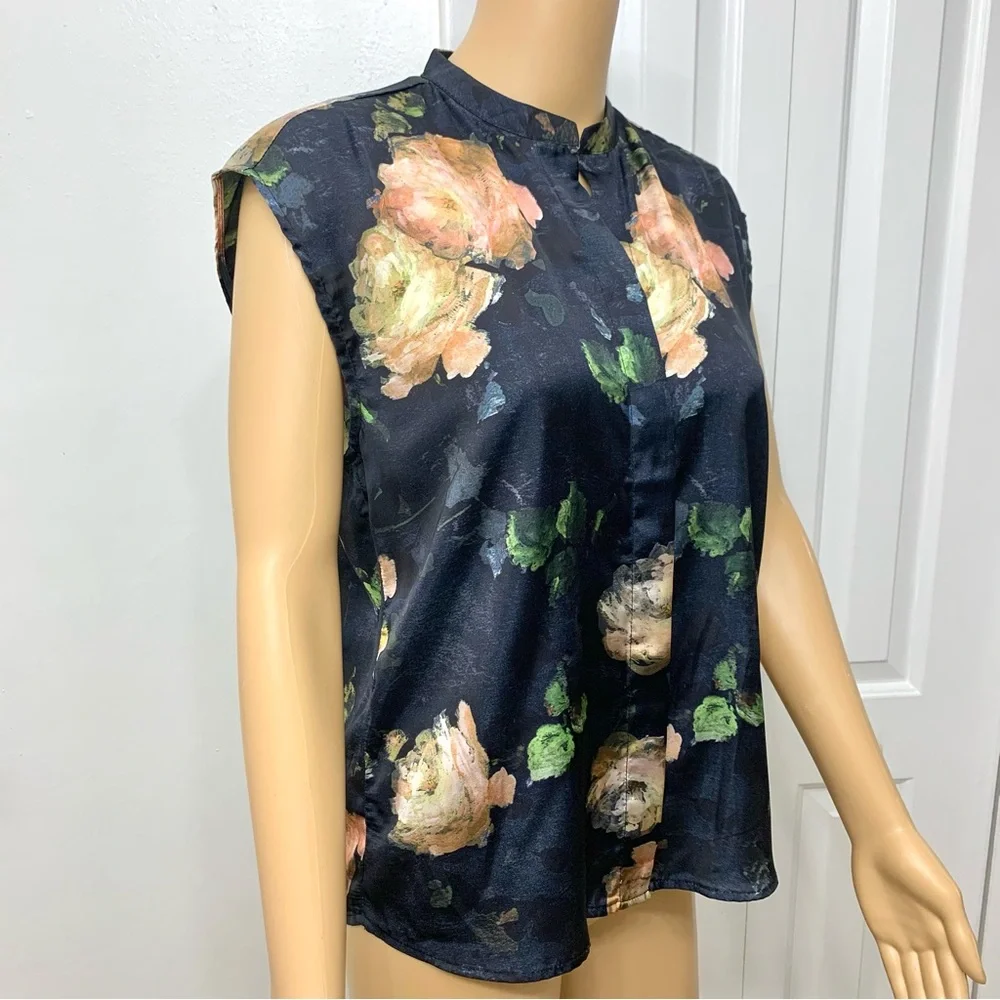 Elie Tahari Painted Rose Silk Shell Top Blouse hidden button up Size XS - Picture 9 of 12